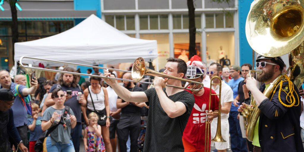 Falling for the Loop campaign shifts Chicago Loop Alliance programming to celebration of arts and culture