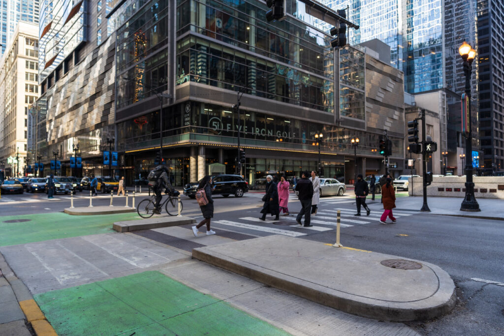 CBS 2 Chicago reopens street level studio